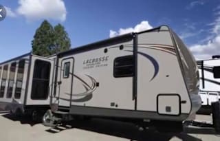 2014 Prime Time RV LaCrosse 327RES   32.7’ RV.