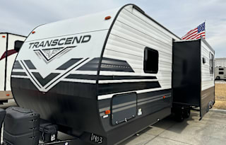 Escape in Style! Grand Design Friendly Adventure