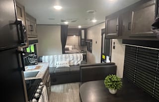 Jayco 26F Sleeps 8