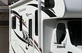 2013 Thor Motor Coach Chateau 23U