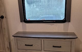 2023 Luxury Fifth Wheel