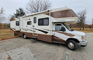 2008 Fleetwood RV Tioga 31M - Self Leveling