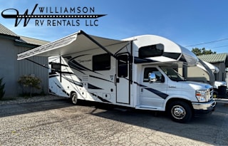 (Unit 2) 2022 Jayco with bunks!