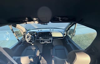 AWD -- 2025 Mercedes Benz Thor Sanctuary 19p