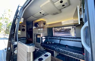2014 Mercedes-Benz Sprinter- Brand New Engine