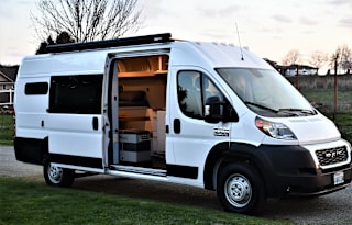 The River Run High Roof 3500