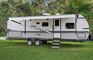 Pab & Tay’s Family Friendly RV Rental! SLEEPS 10!!