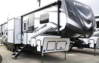 2022 Keystone Raptor RV