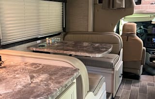 Great Family Getaway w/ Bunk House