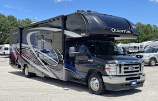 2022 Thor Motor Coach Quantum WS31 - War Machine