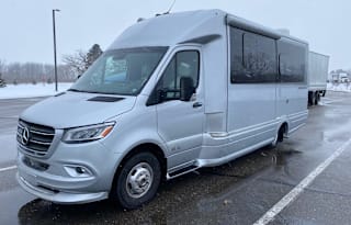 2020 Airstream Atlas- The Rolls Royce of RVs!