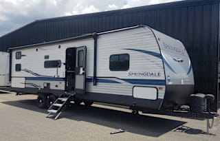 2021 Keystone RV - Dog Friendly - We Deliver!