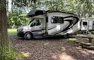 2015 Forest River RV Sunseeker MBS 2400B