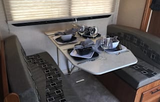 2016 Jayco Melbourne 24K - "The Golden Glamper"
