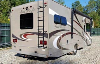 2016 Thor Motor Coach Four Winds 31E Bunkhouse