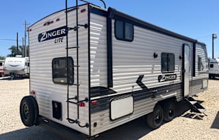 2023 CrossRoads RV Zinger Lite ZR252BH