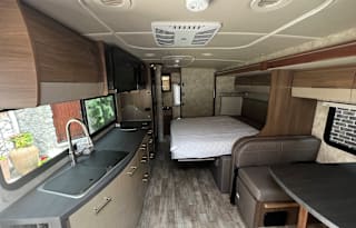 2019 Winnebago View 24J