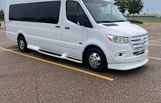Luxury Mercedes Sprinter
