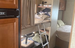 2010 Four Winds RV Four Winds 31K
