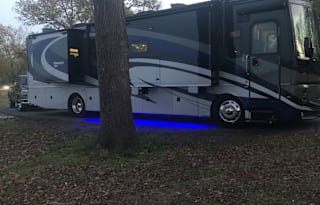 2019 Fleetwood RV Discovery 38N