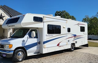 2005 Coachmen RV Freelander 3150SS