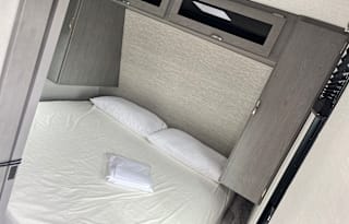 24 Ozark, King and Bunk beds