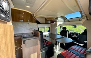 2015 Winnebago Trend 23L