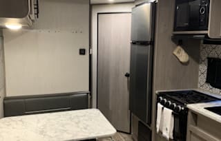 2022 Dutchmen RV Coleman Lantern LT Series 274BH