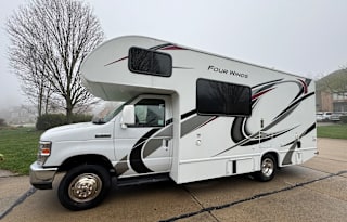 John's Thor Motor Coach Four Winds 22E