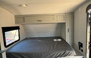 Tiny home away from home- Pet/Festival friendly!