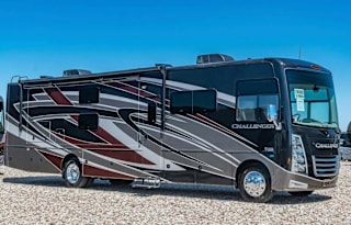 BIG SUGAR - 2019 Thor Motor Coach Challenger 37TB