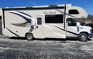 2019 Thor Motor Coach Four Winds 26B