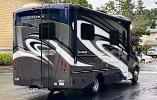 2016 Mercedes Thor Citation (Everythings Included)