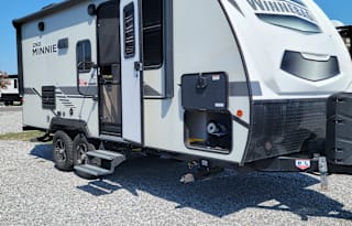 2021 Winnebago Micro Minnie 2108ds