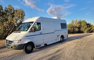 2005 Sportsmobile Dodge Sprinter