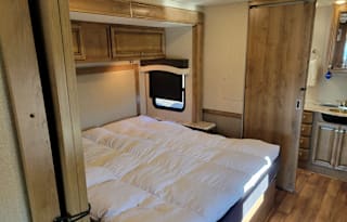 2019 Fleetwood Flair 32S