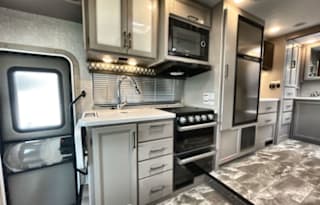 2023 Thor Motor Coach Quantum LC LC25 Ford