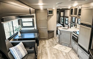 BRAND NEW - 2023 Jayco Jay Feather 27BHB