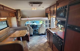2013 Thor Motor Coach Four Winds 24C