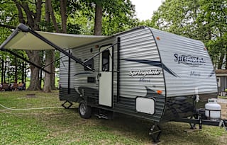 2018 Keystone RV Summerland Mini 1800BH