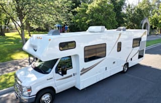 2019 Thor Motor Coach Four Winds 28A with solar