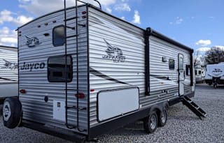 (Unit 26) Light Weight Jayco 267 Trailer with bunks & outside kitchen