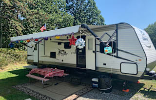 Making Memories  in this 2017 Jayco Jay flight  Bunk house