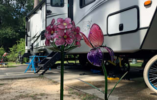 Lee Family RV - 2021 Cougar Half-Ton Bunkhouse
