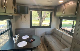 "Bessie” 2021 Jayco Jay Flight