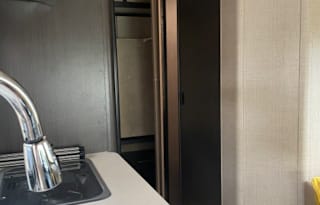 2016 Thor Motor Coach Compass 23TR