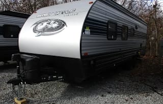 2022 Forest River Cherokee Grey Wolf 26DJSE 29'