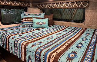 2018 Jay Flight - Queen bed 10” Serta Memory Foam