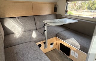 2022 nuCamp RV TAB 320 S