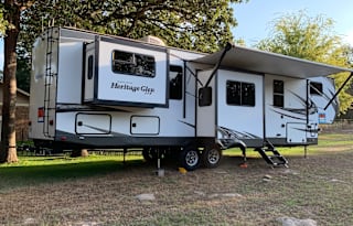 2018 Forrest River Heritage Glenn LTZ 372RD